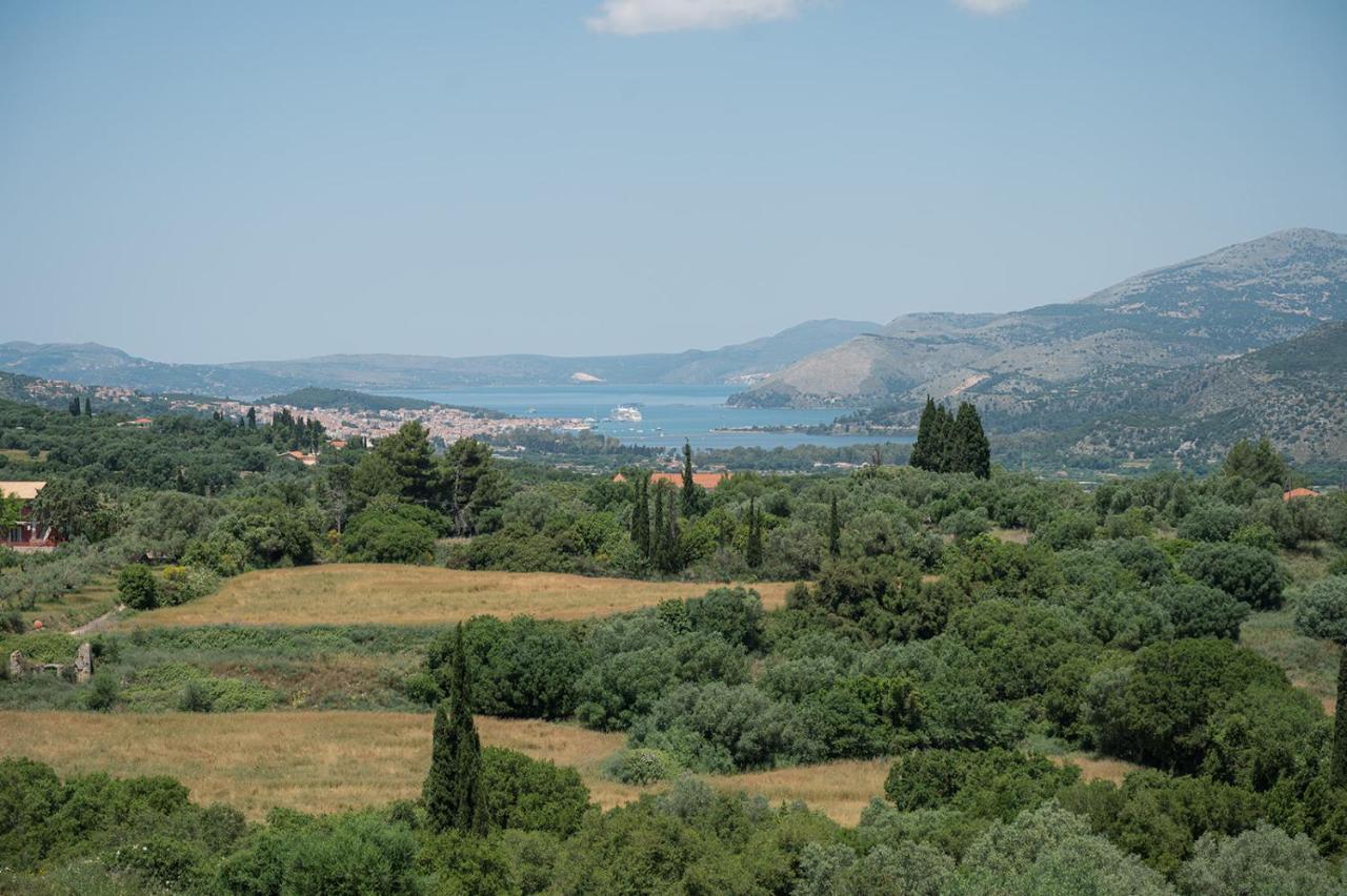 Vasilopoulos Residences - Villa Emelia With Shared Pool Argostoli  Bagian luar foto