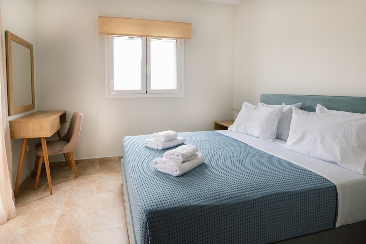 Vasilopoulos Residences - Villa Emelia With Shared Pool Argostoli  Bagian luar foto